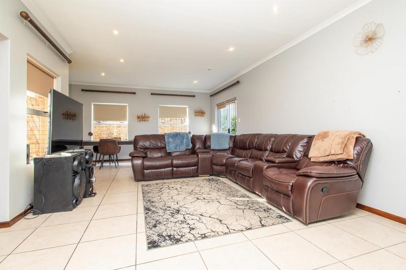 3 Bedroom Property for Sale in Kleinbron Estate Western Cape